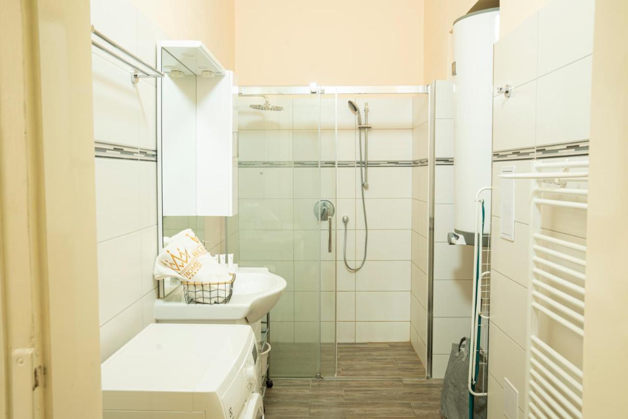 Helen Homestay Vaclavske Namesti Prague Exterior photo
