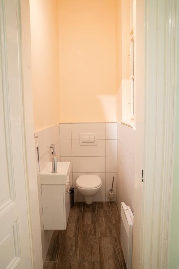 Helen Homestay Vaclavske Namesti Prague Exterior photo
