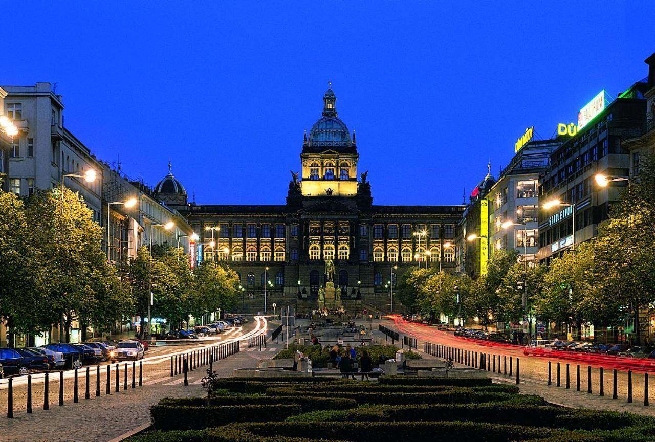 Helen Homestay Vaclavske Namesti Prague Exterior photo